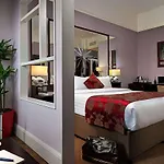 Carlton 4*