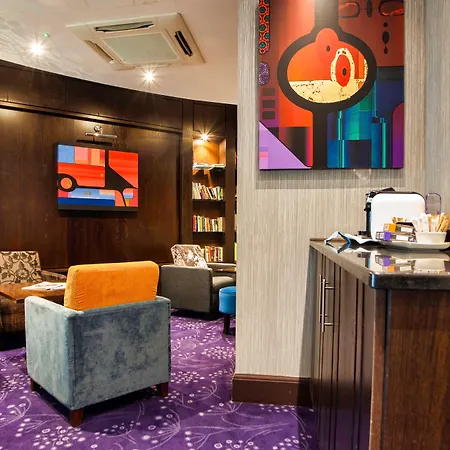 Carlton 4* Blanchardstown