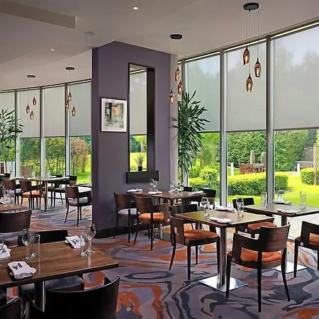 Carlton Hotell