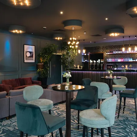 Carlton Hotel