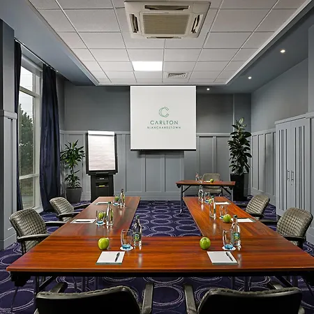 Carlton Hotel 4*